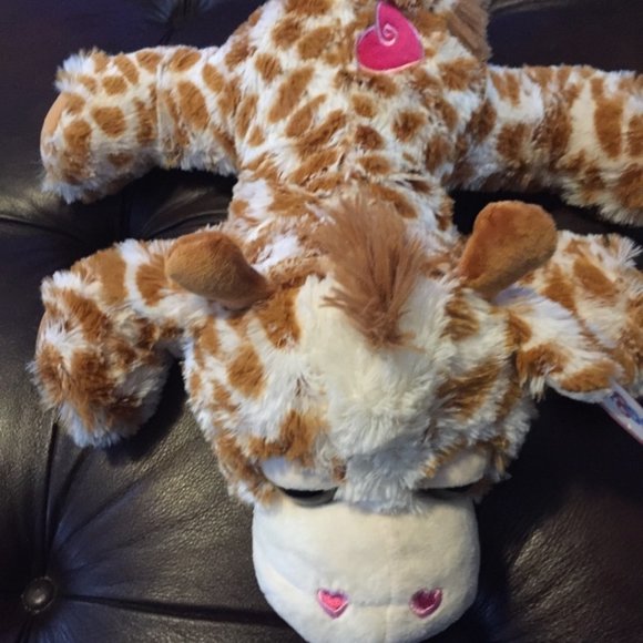 Stuffed Animal Giraffe New - Picture 1 of 4